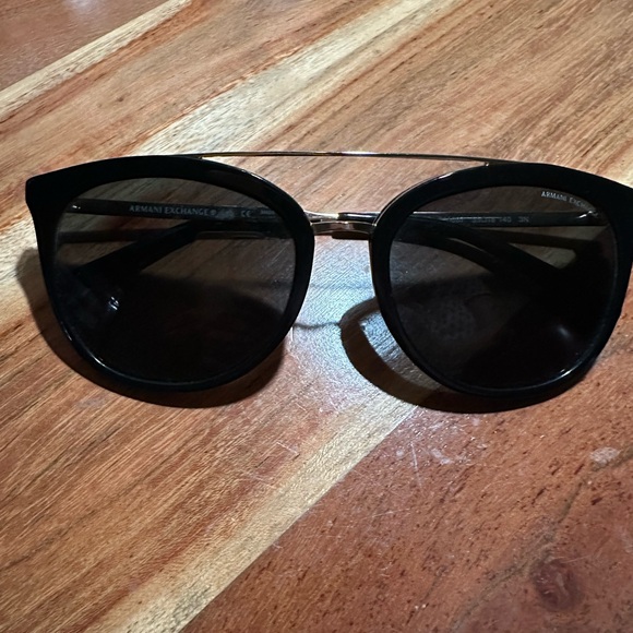Armani Exchange Sleek Black Sunglasses - Picture 1 of 3